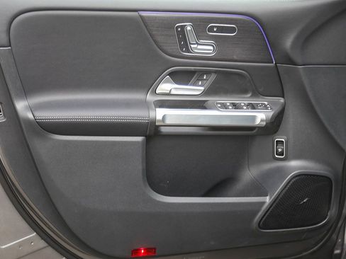 New 2026 Mercedes-Benz GLB 250 4MATIC image 19