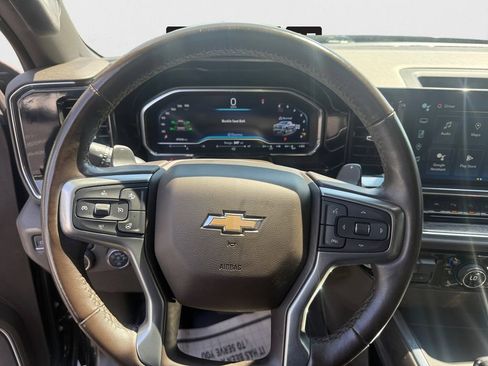 Used 2023 Chevrolet Silverado 1500 LTZ AWD/4WD image 17