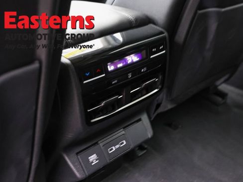Used 2023 Acura MDX SH-AWD image 23