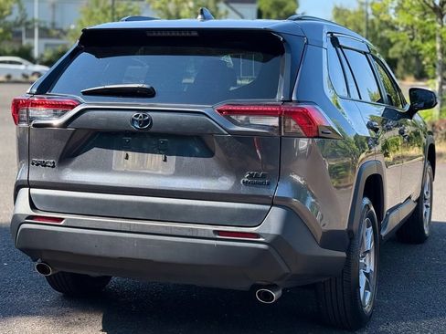 Certified 2023 Toyota RAV4 XLE w/ Convenience Package AWD/4WD image 5