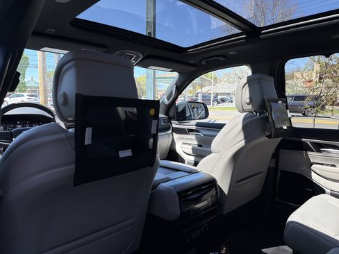 New 2026 Jeep Grand Wagoneer Limited AWD/4WD image 29