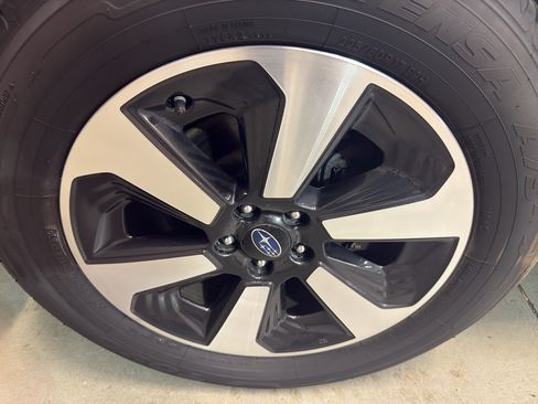 Used 2018 Subaru Forester 2.5i Premium w/ Popular Package #3A AWD/4WD image 37