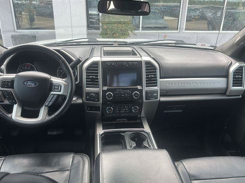 Used 2018 Ford F250 Lariat w/ Lariat Ultimate Package AWD/4WD image 3