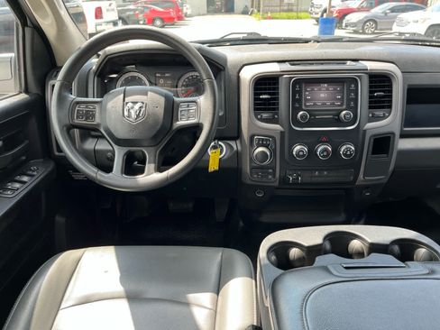 Used 2022 RAM 1500 Tradesman w/ Chrome Appearance Group AWD/4WD image 25