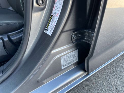 Used 2025 Nissan Sentra SV image 28