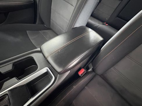 Used 2023 Nissan Sentra SR w/ Midnight Edition Package FWD image 29