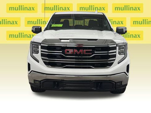 Used 2023 GMC Sierra 1500 SLT AWD/4WD image 6
