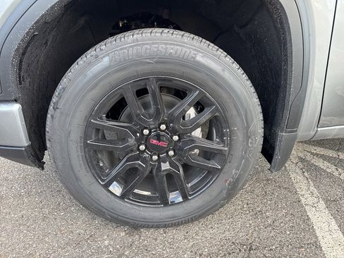 New 2026 GMC Sierra 1500 Elevation image 3