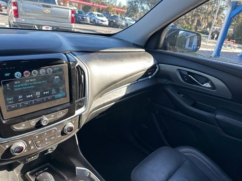Used 2018 Chevrolet Traverse Premier image 16