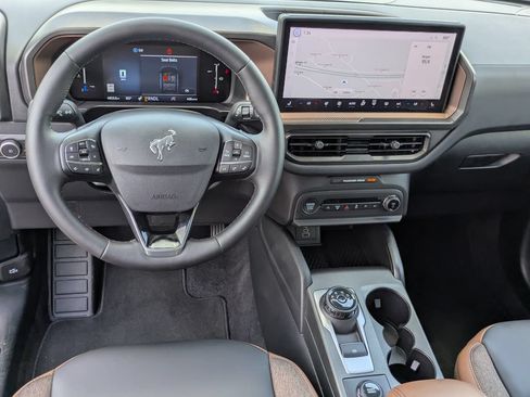 New 2026 Ford Bronco Sport Outer Banks w/ Outer Banks Tech Package+ AWD/4WD image 12