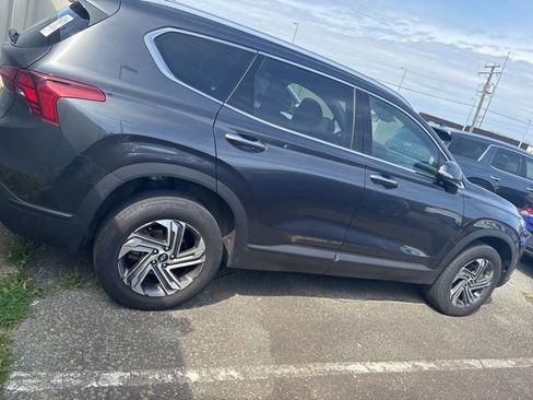 Used 2023 Hyundai Santa Fe SEL image 2