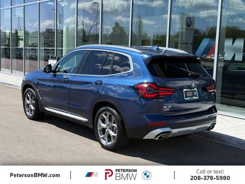 Used 2024 BMW X3 xDrive30i AWD/4WD image 3