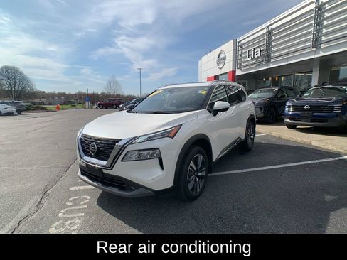 Certified 2021 Nissan Rogue SL w/ Premium Package AWD/4WD image 8