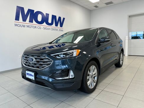 Used 2024 Ford Edge Titanium w/ Equipment Group 301A AWD/4WD image 2
