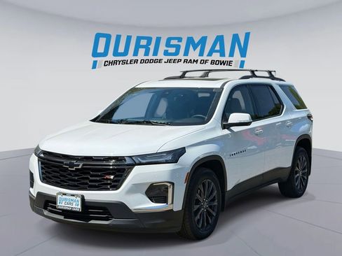 Used 2023 Chevrolet Traverse RS w/ LPO, Floor Liner Package AWD/4WD image 5