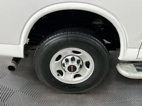 Used 2024 GMC Savana 2500 w/ Driver Convenience Package image 31
