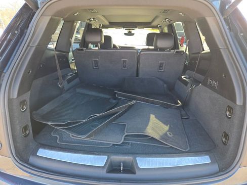 Used 2020 Cadillac XT6 Premium Luxury image 18