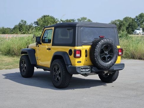 Used 2019 Jeep Wrangler Sport AWD/4WD image 5