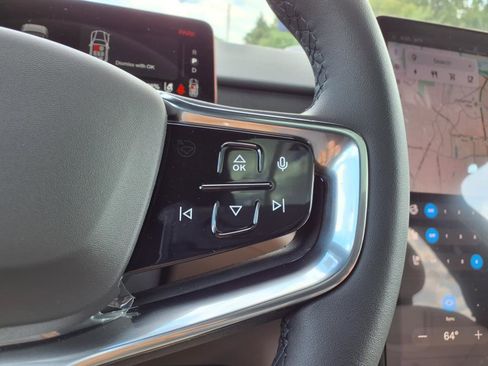 New 2025 Volvo EX90 Ultra w/ Protection Package Premier image 36