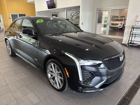 Certified 2020 Cadillac CT4 V w/ Technology Package AWD/4WD image 7