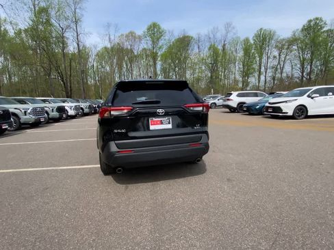 Used 2025 Toyota RAV4 LE image 7