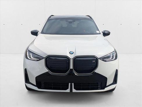 Used 2025 BMW X3 M50 w/ Premium Package image 5