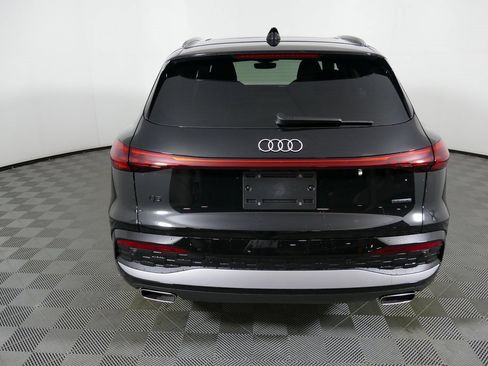 New 2025 Audi Q5 Premium Plus image 4