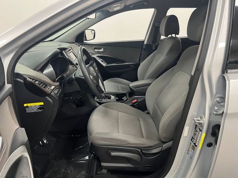 Used 2017 Hyundai Santa Fe Sport image 10