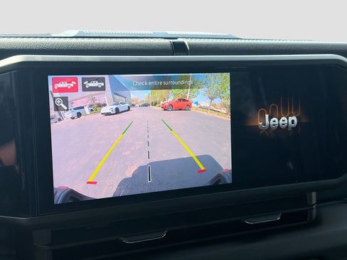 Used 2024 Jeep Gladiator Rubicon image 31