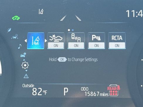 Used 2026 Toyota Sienna XLE FWD image 23