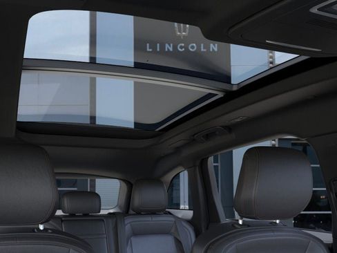 New 2025 Lincoln Nautilus Premier w/ Equipment Group 102A image 22