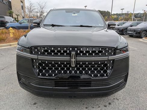 Certified 2025 Lincoln Navigator Black Label image 10