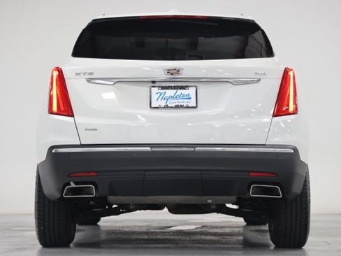 Used 2018 Cadillac XT5 Luxury w/ Driver Awareness Package AWD/4WD image 15