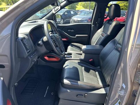 Used 2023 Nissan Frontier Pro-X w/ Pro-X Premium Package RWD image 19