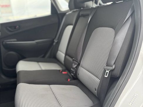 Used 2019 Hyundai Kona SE image 16