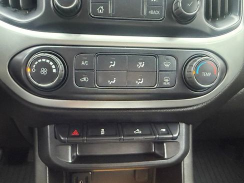 Used 2019 Chevrolet Colorado LT w/ LT Convenience Package AWD/4WD image 23