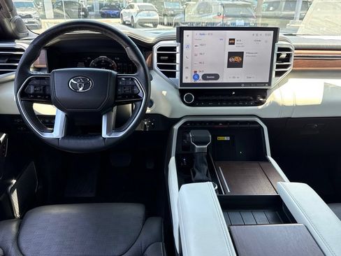 Used 2022 Toyota Tundra Capstone AWD/4WD image 30