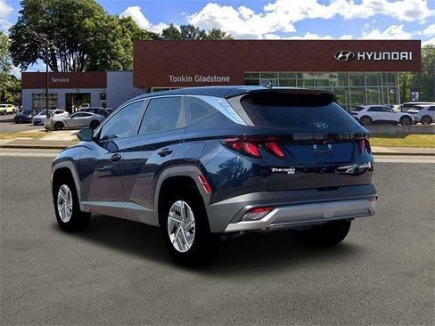 New 2026 Hyundai Tucson Blue SE image 5