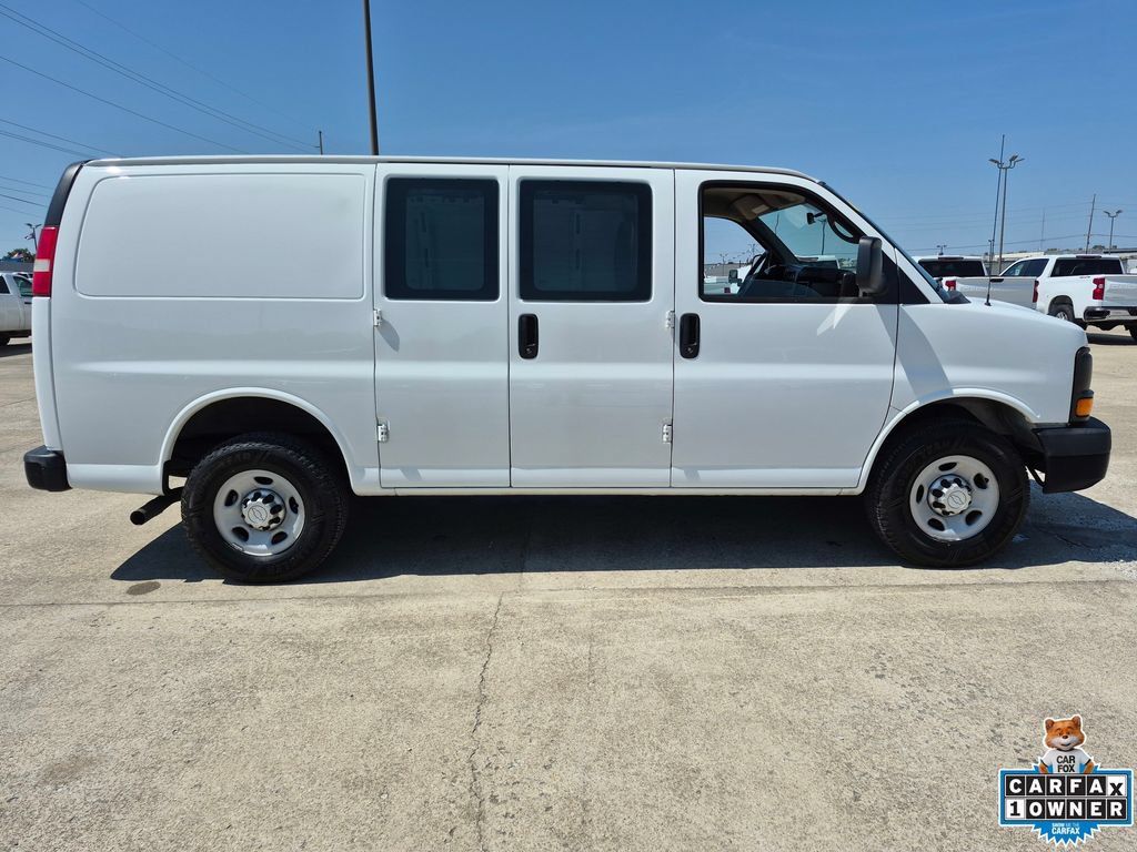 Used 2015 Chevrolet Express 2500 RWD image 8