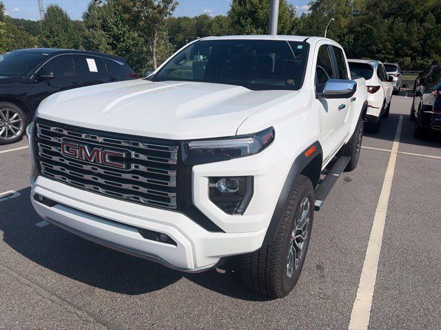 Used 2023 GMC Canyon Denali AWD/4WD image 2