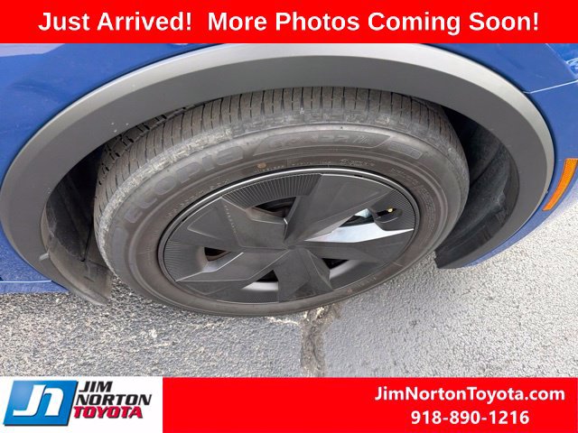 Used 2026 Toyota Prius Plug-In Hybrid FWD image 8