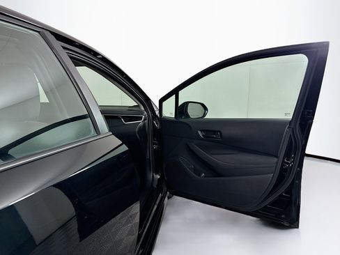 Used 2024 Toyota Corolla LE image 30