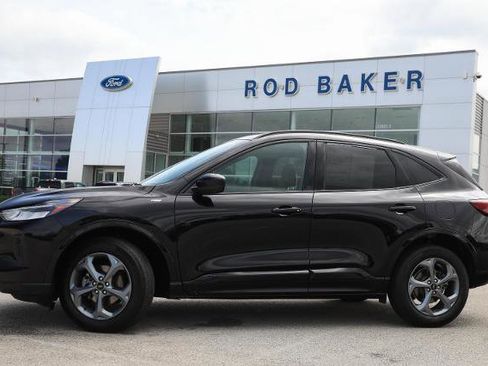 Certified 2023 Ford Escape ST-Line Select w/ Tech Pack #2 AWD/4WD image 3
