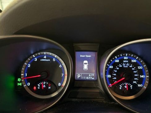 Used 2013 Hyundai Santa Fe GLS FWD image 3