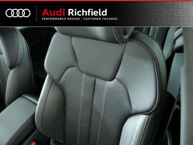 Used 2025 Audi Q5 2.0T Premium Plus AWD/4WD image 11