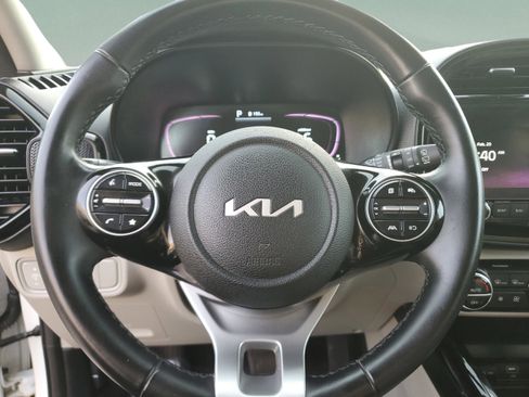 Certified 2023 Kia Soul EX image 21