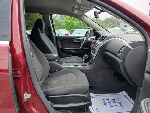 Used 2011 Chevrolet Traverse LT w/ Personal Connectivity Package image 19