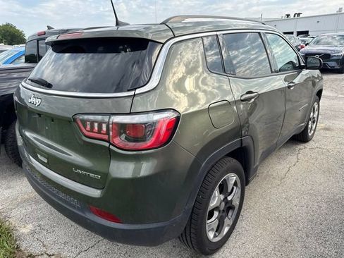 Used 2019 Jeep Compass Limited AWD/4WD image 5