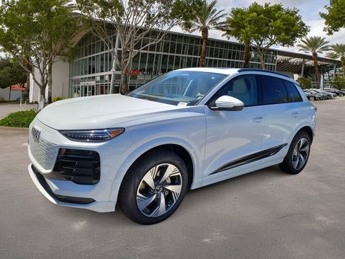 New 2025 Audi Q6 e-tron Premium Plus image 1