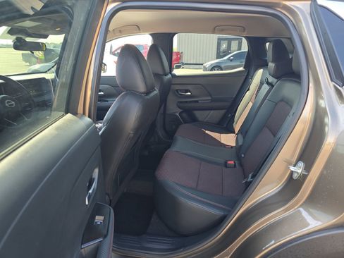 Used 2025 Nissan Kicks SR AWD/4WD image 9